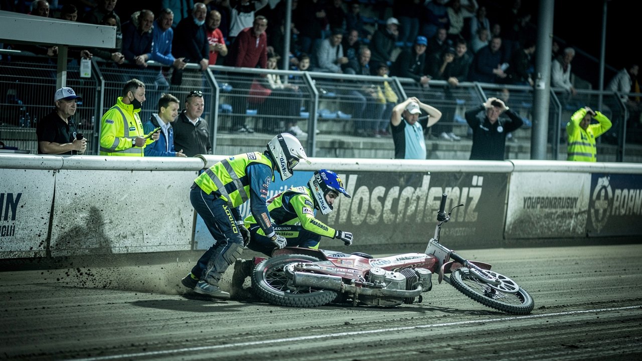 Tykające bomby i dramatyczne wypadki